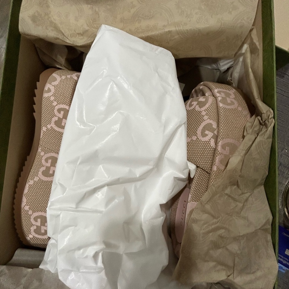 Brand new Gucci sandals